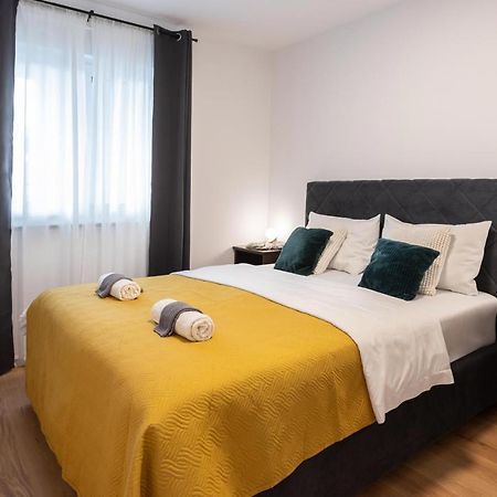 Design 2Bdr Apartment With Balcony- Free Parking ซาเกร็บ ภายนอก รูปภาพ