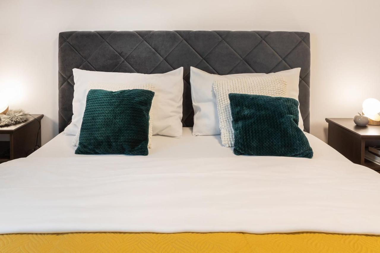 Design 2Bdr Apartment With Balcony- Free Parking ซาเกร็บ ภายนอก รูปภาพ