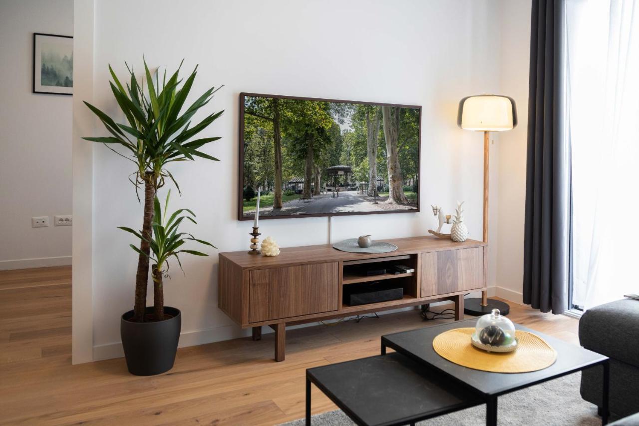 Design 2Bdr Apartment With Balcony- Free Parking ซาเกร็บ ภายนอก รูปภาพ